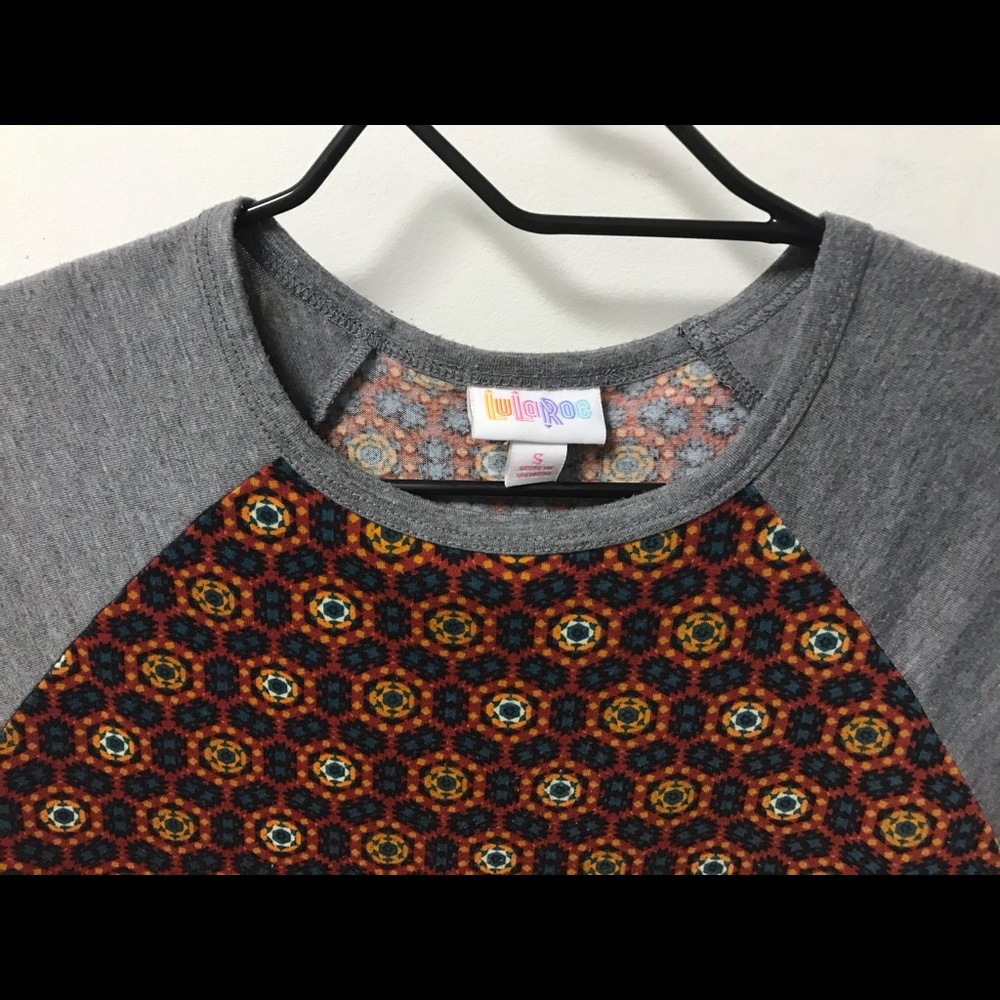 Colorfully Printed LuLaRoe Shirt! - Picture 2 of 6